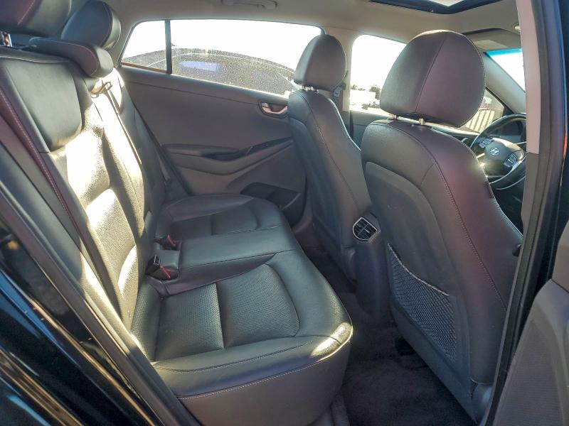 Фото 10 - HYUNDAI IONIQ