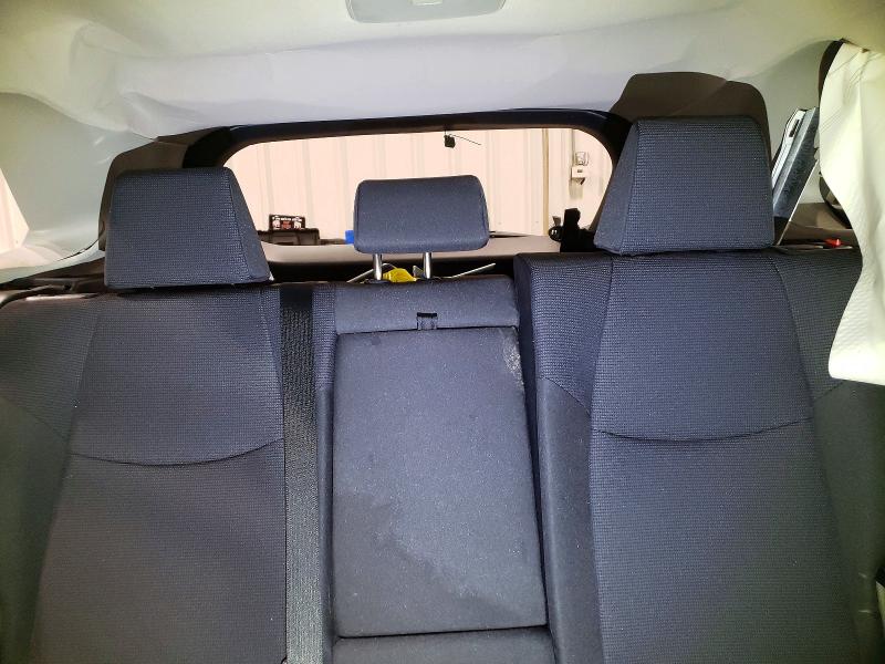 Фото 10 - TOYOTA RAV4