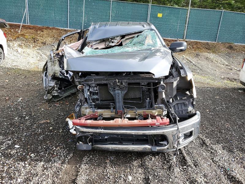 Фото 5 - NISSAN TITAN