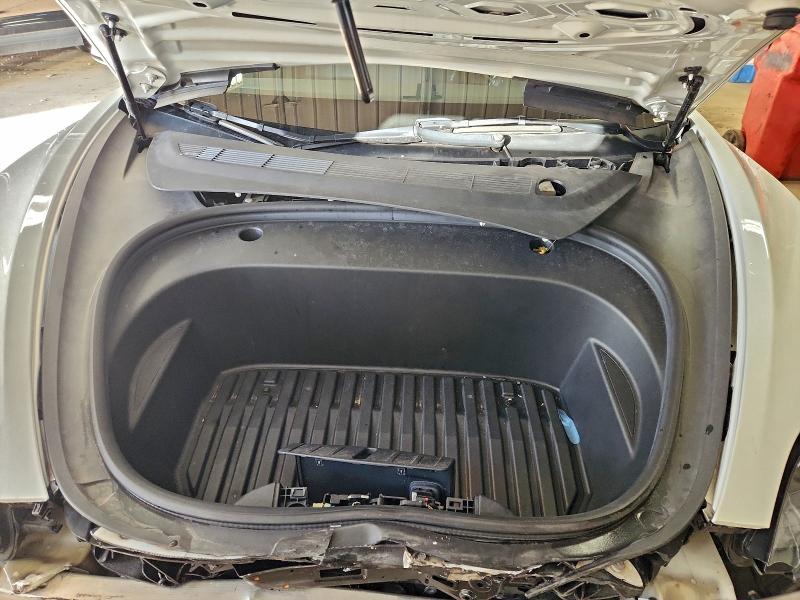 Фото 11 - TESLA MODEL 3