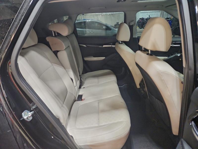 Фото 11 - KIA SELTOS