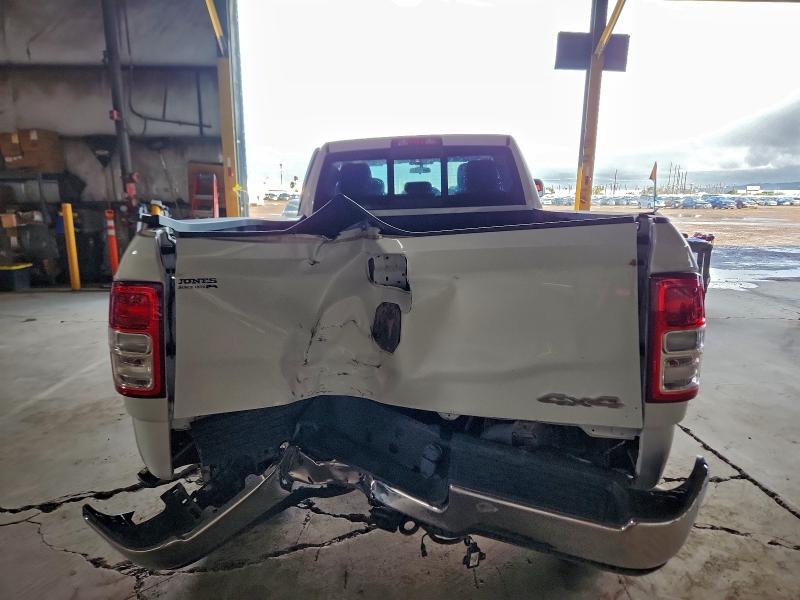 Фото 6 - RAM 2500