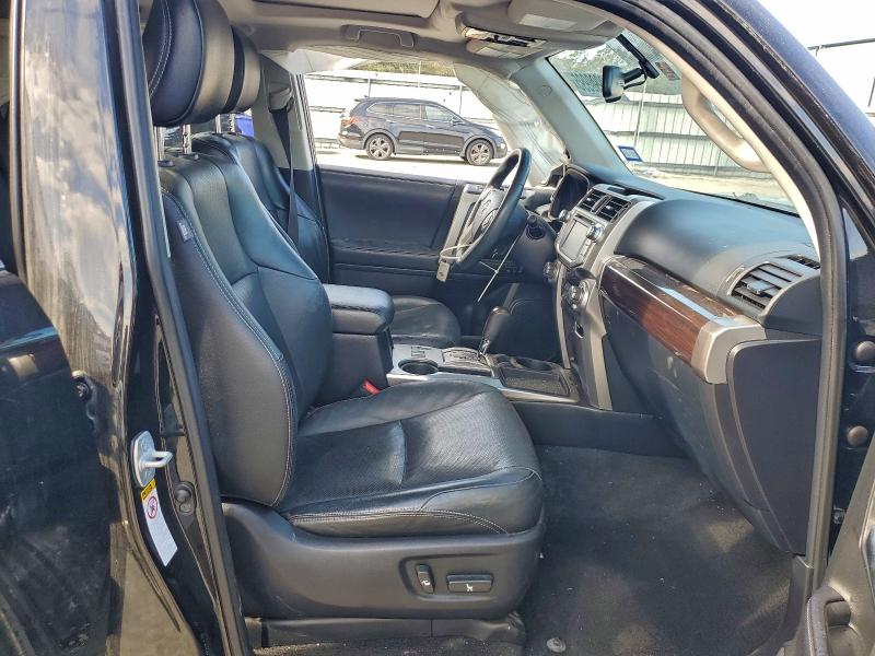 Фото 7 - TOYOTA 4RUNNER