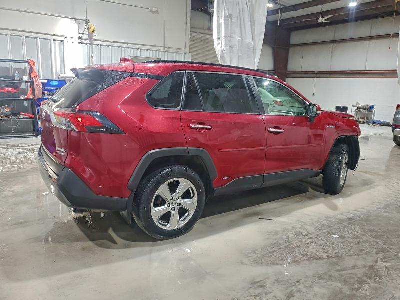 Фото 3 - TOYOTA RAV4