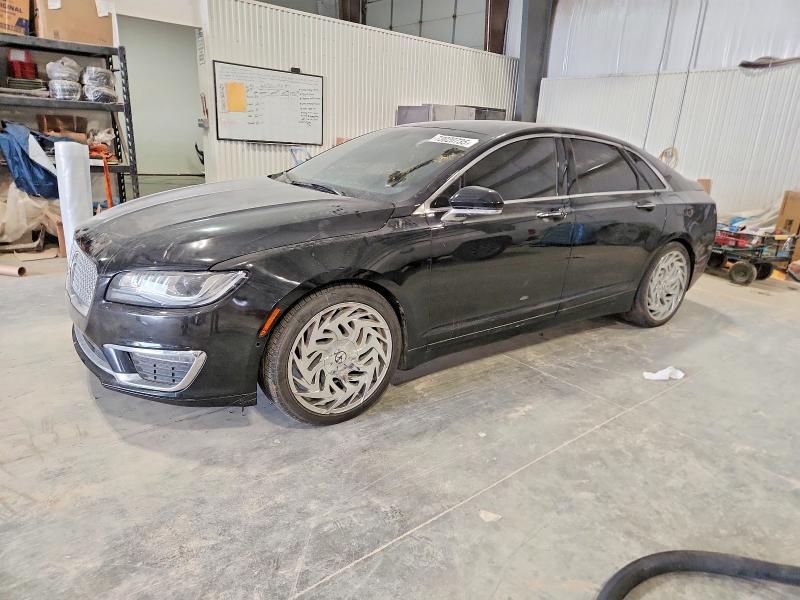 Фото 1 - LINCOLN MKZ