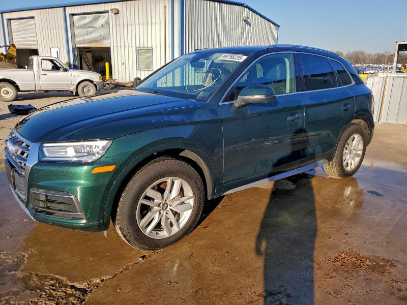 Фото 1 - AUDI Q5