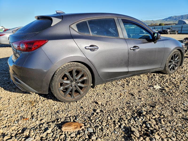 Фото 3 - MAZDA 3