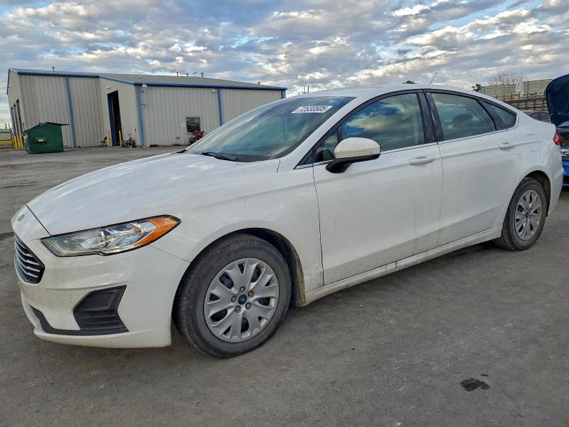 Фото 1 - FORD FUSION