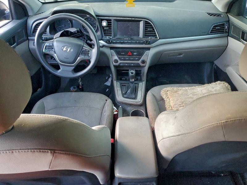 Фото 8 - HYUNDAI ELANTRA