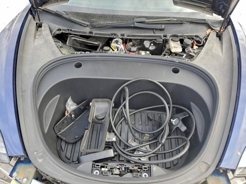 Фото 11 - TESLA MODEL 3