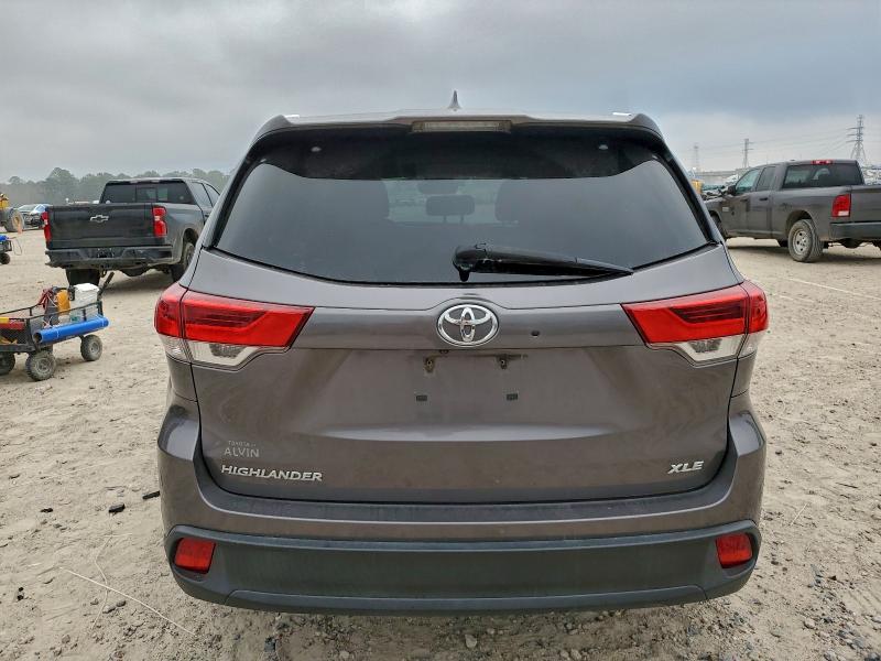 Фото 6 - TOYOTA HIGHLANDER