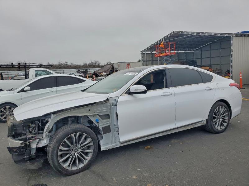 Фото 1 - HYUNDAI GENESIS