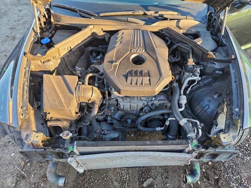 Фото 11 - KIA STINGER