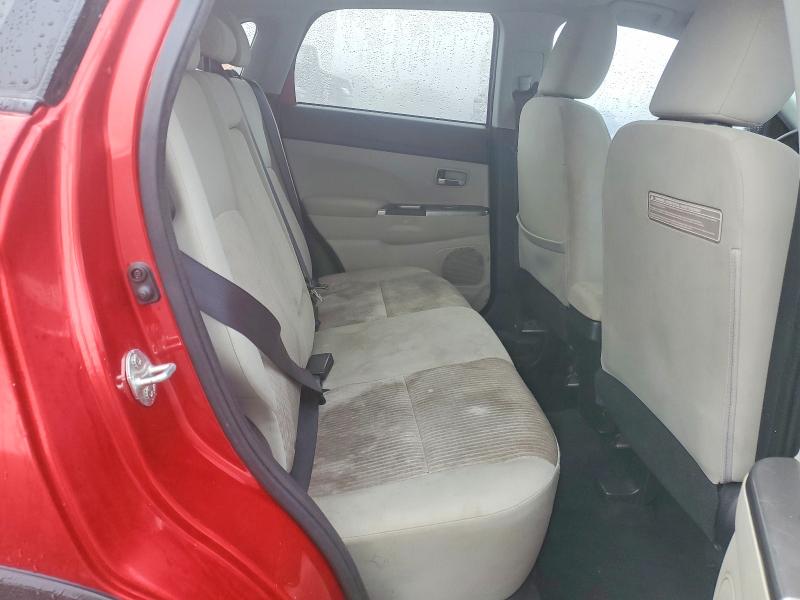 Фото 6 - MITSUBISHI OUTLANDER