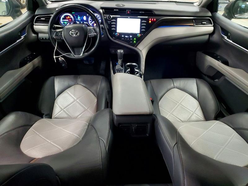 Фото 8 - TOYOTA CAMRY