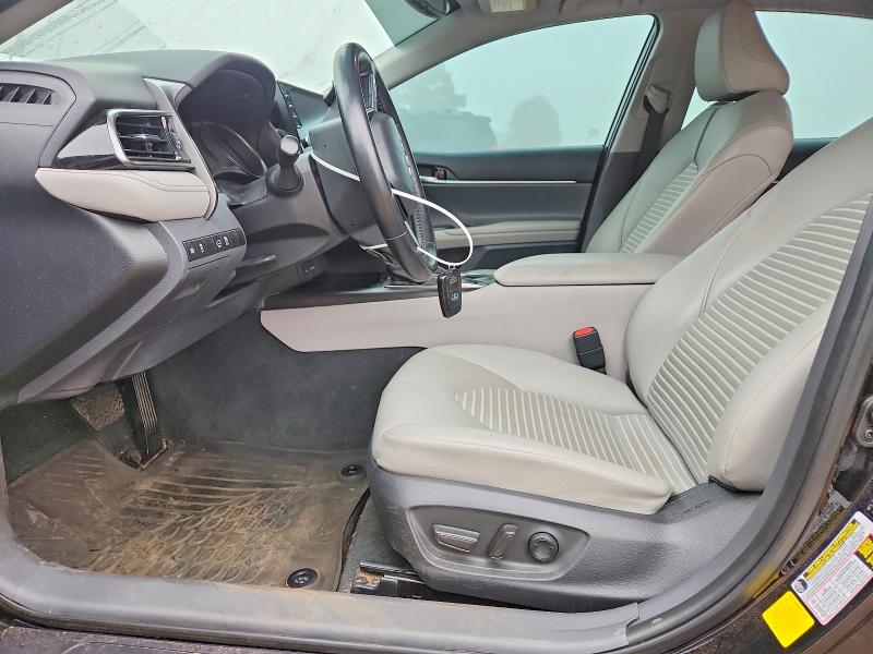 Фото 7 - TOYOTA CAMRY