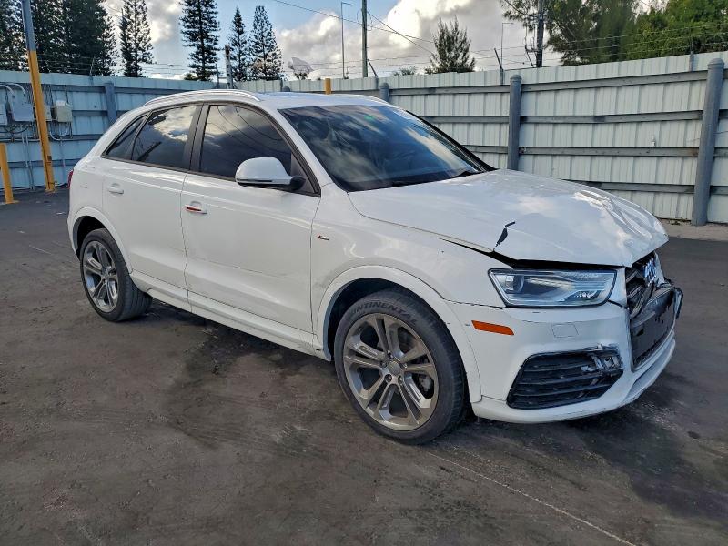 Фото 4 - AUDI Q3