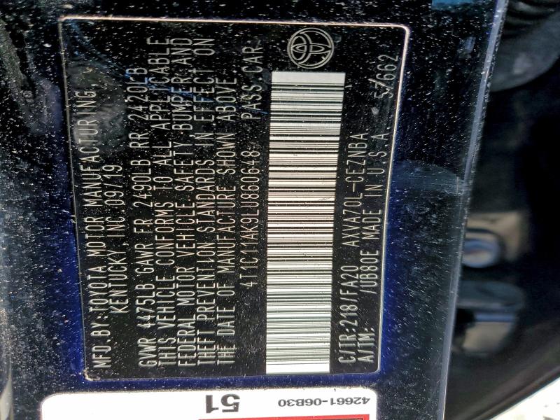 Фото 13 - TOYOTA CAMRY