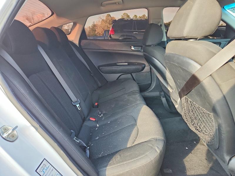 Фото 10 - KIA OPTIMA