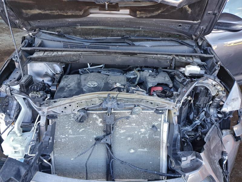 Фото 11 - TOYOTA HIGHLANDER