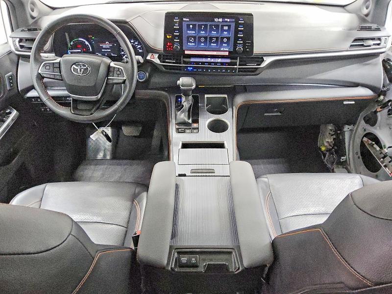 Фото 8 - TOYOTA SIENNA