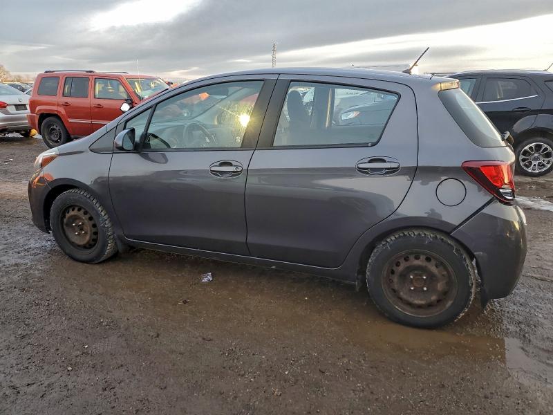 Фото 2 - TOYOTA YARIS