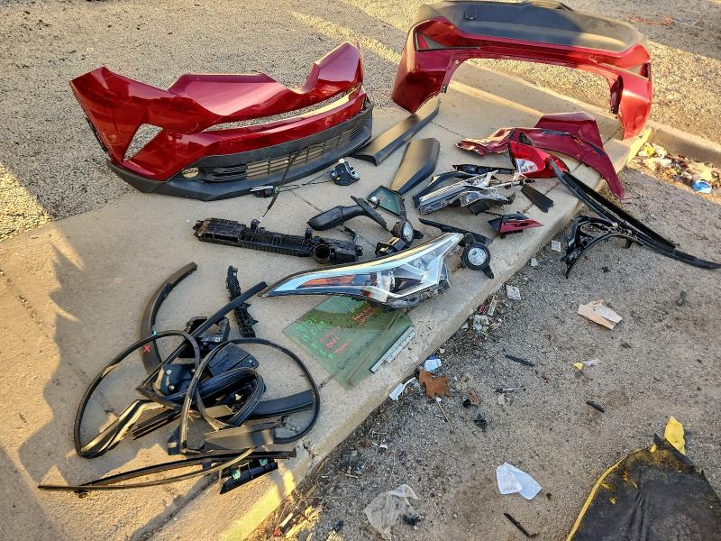 Фото 13 - TOYOTA C-HR