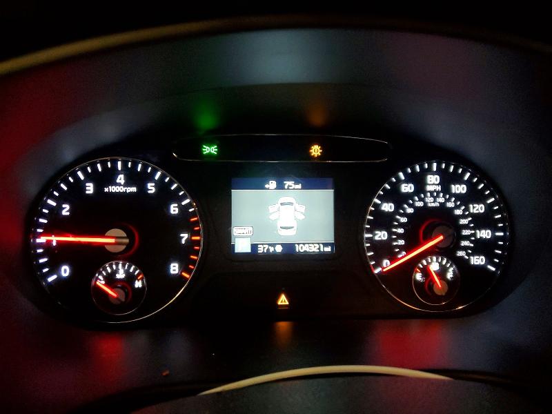 Фото 9 - KIA SORENTO