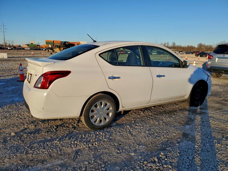 Фото 3 - NISSAN VERSA