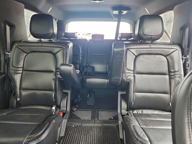 Фото 10 - LINCOLN NAVIGATOR