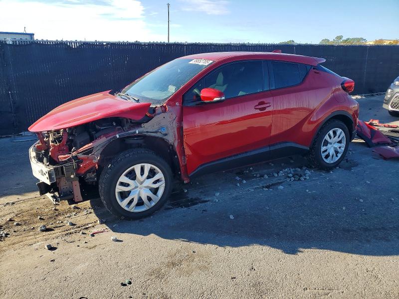 Фото 1 - TOYOTA C-HR