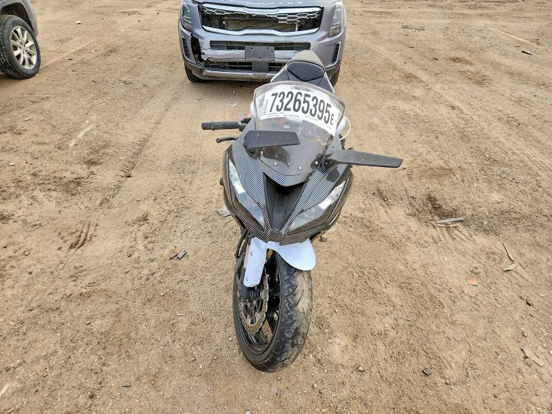 Фото 2 - KAWASAKI NINJA 600