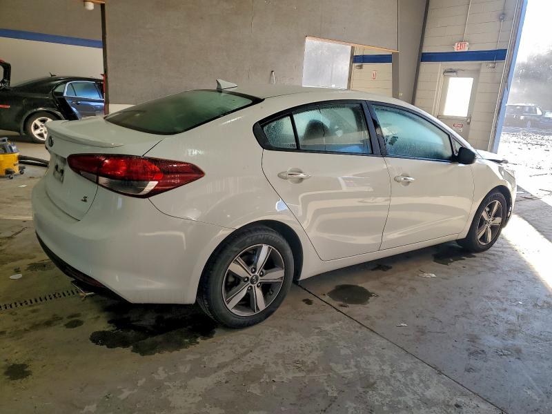 Фото 3 - KIA FORTE