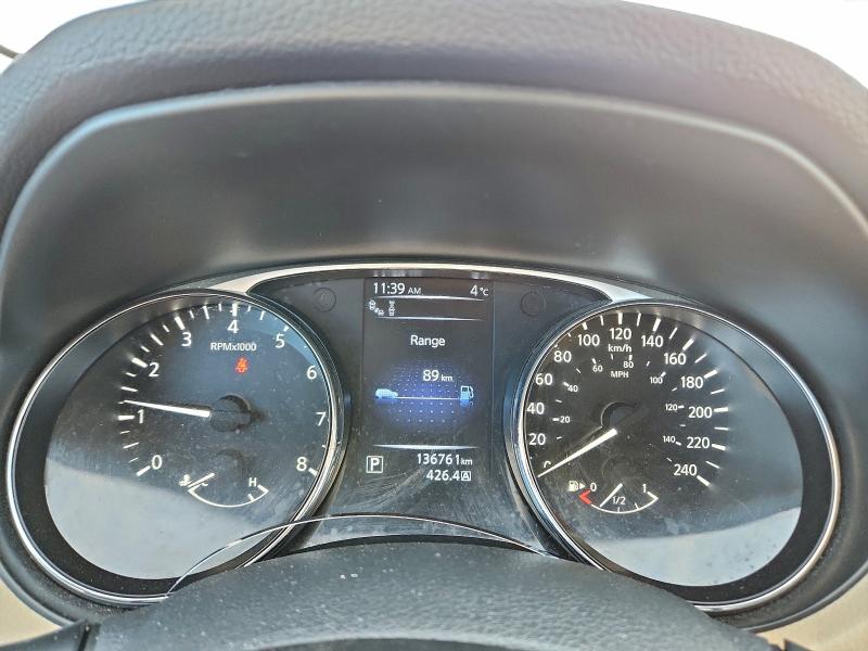 Фото 9 - NISSAN ROGUE