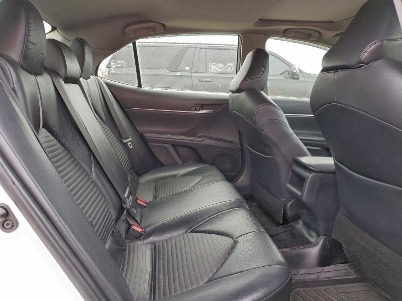 Фото 10 - TOYOTA CAMRY