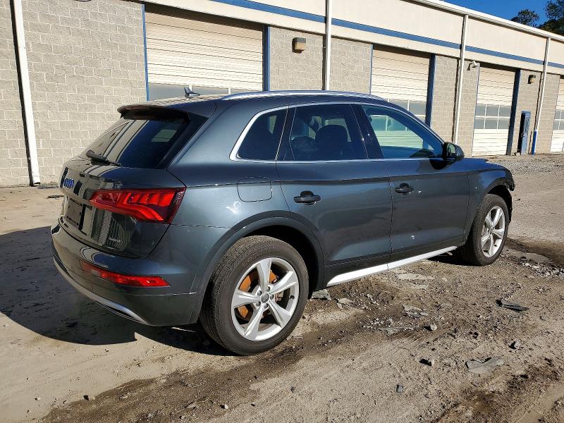 Фото 3 - AUDI Q5