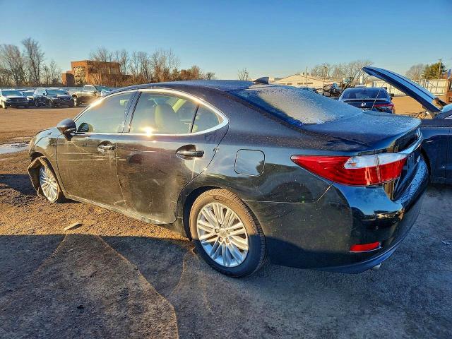 Фото 2 - LEXUS ES350