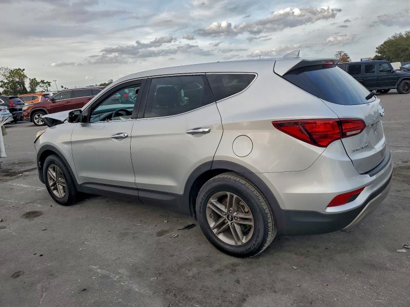 Фото 2 - HYUNDAI SANTA FE