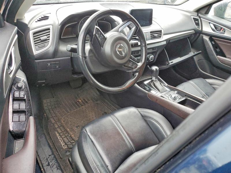 Фото 8 - MAZDA 3