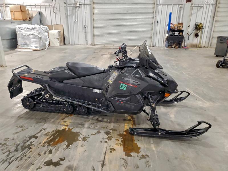 ARCTIC-CAT SNOWMOBILE 2025