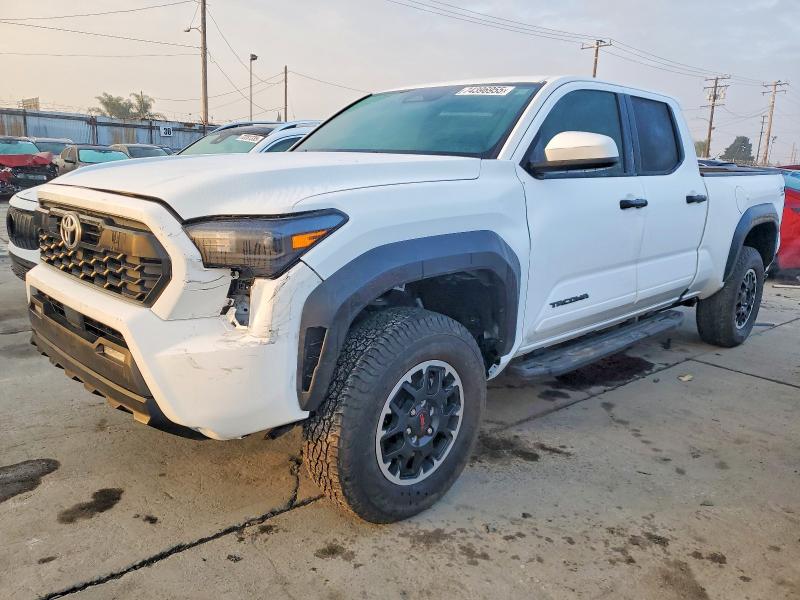 Фото 1 - TOYOTA TACOMA