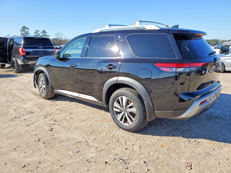 Фото 2 - NISSAN PATHFINDER