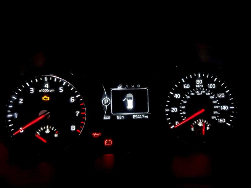 Фото 9 - KIA SORENTO