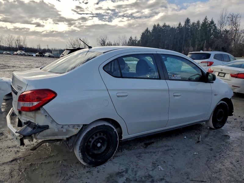 Фото 3 - MITSUBISHI MIRAGE