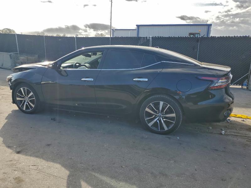 Фото 2 - NISSAN MAXIMA