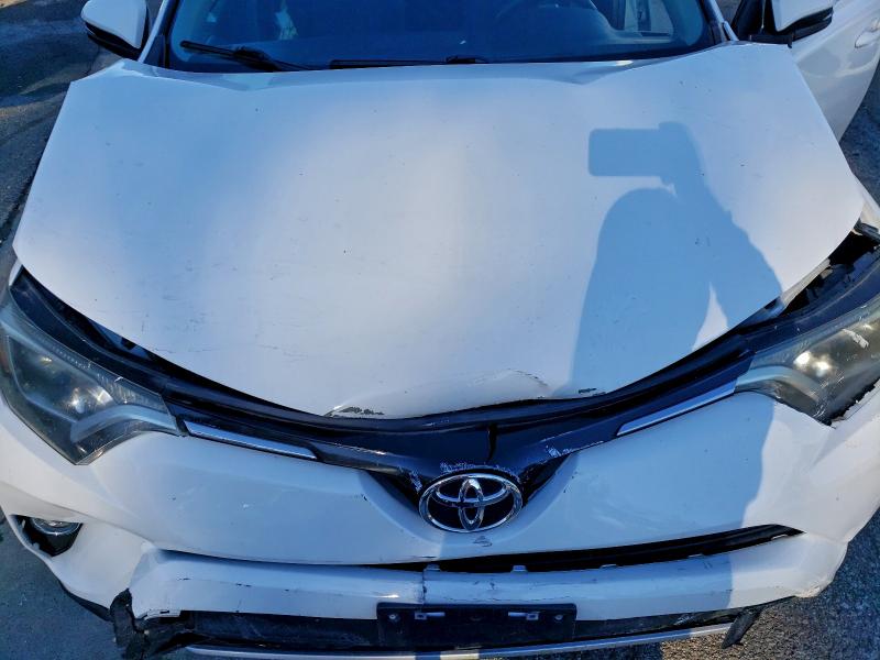 Фото 12 - TOYOTA RAV4