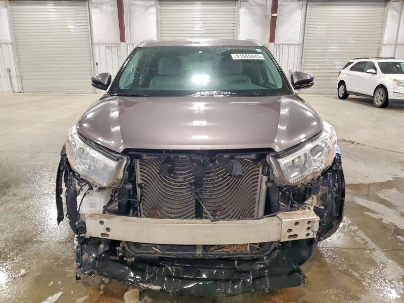 Фото 5 - TOYOTA HIGHLANDER