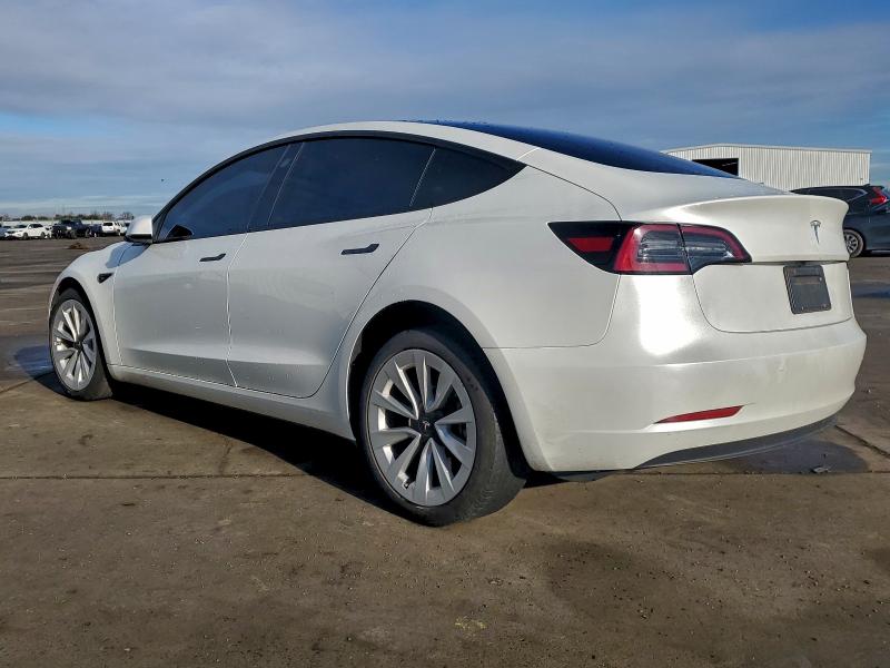 Фото 2 - TESLA MODEL 3