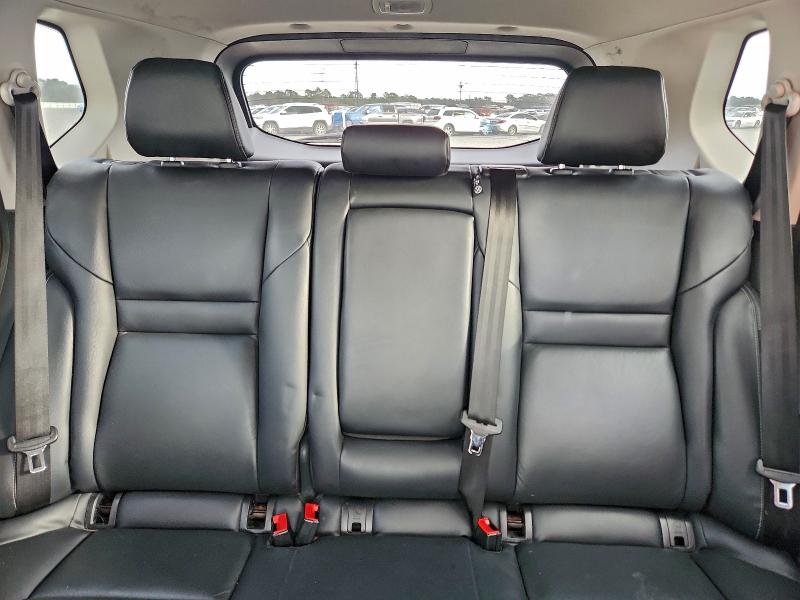 Фото 10 - NISSAN ROGUE