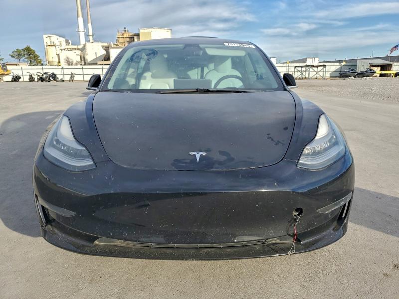 Фото 5 - TESLA MODEL 3